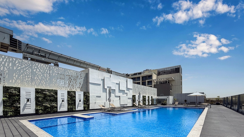 LUX Dubai Hills Sway Studio