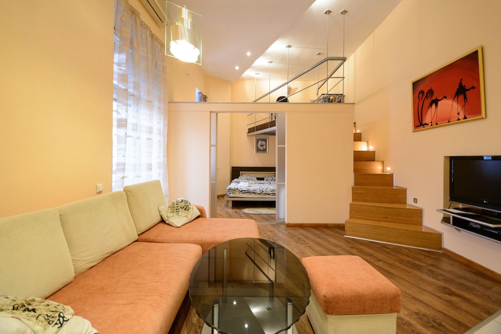 Kiev Accommodation Hotel Service