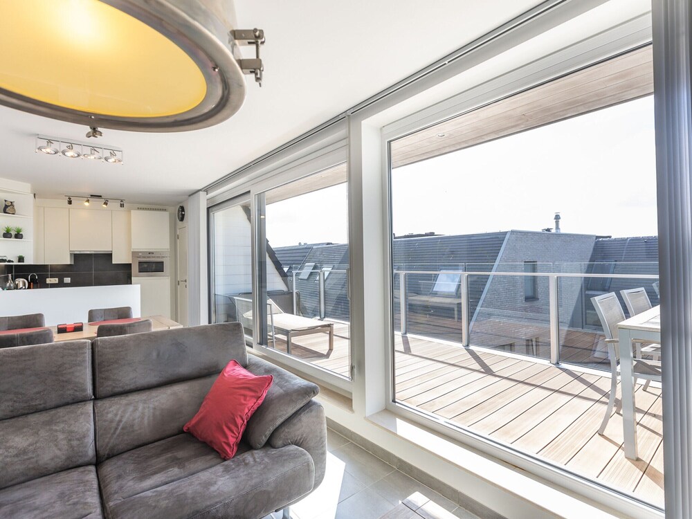 Bright Apartment With Sunny Terrace
