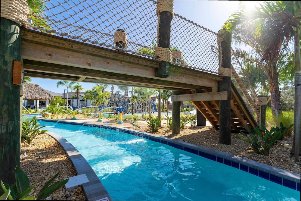 Stunning 4Bd Near Disney w Pool Storey Lake 4369