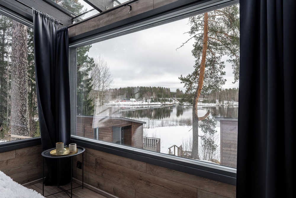 Private & Cozy Suite with lake views