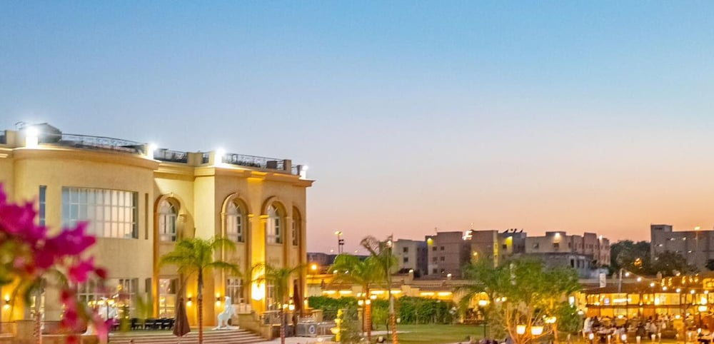ORO Plaza Hotel view 4