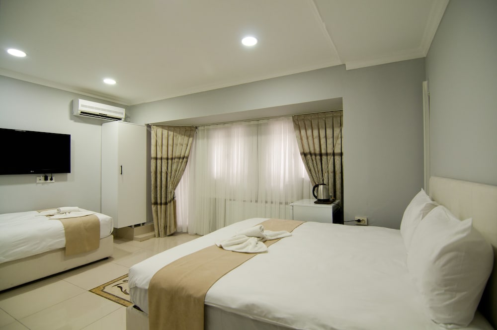 Istanbul Palace Otel - Image 40