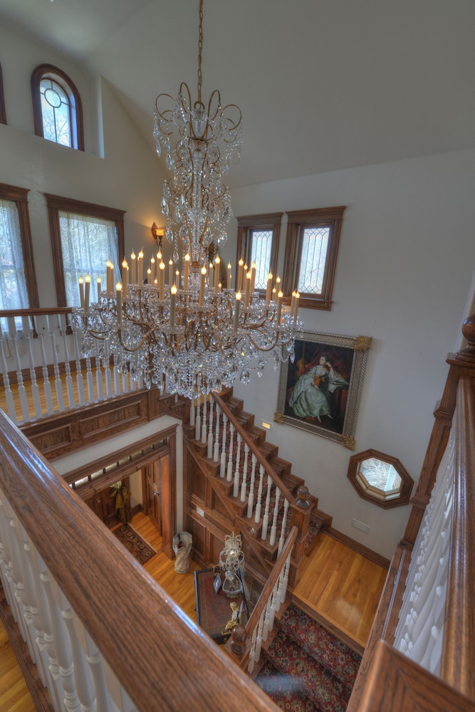 The Victoria B & B