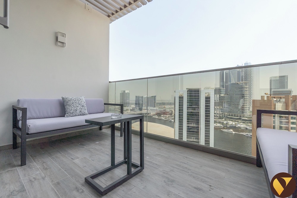 Vogue Downtown close to Burj Khalifa Mal