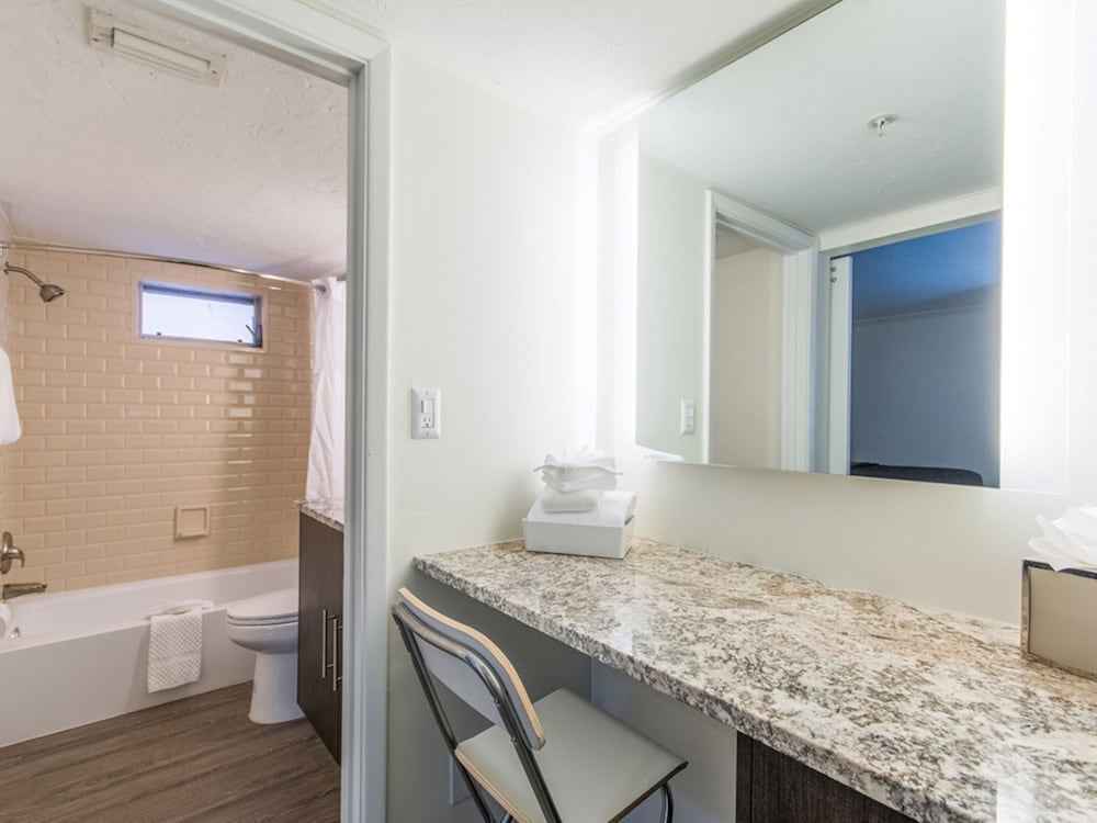 Orlando Vacations - Hibiscus Suites - Gateway to Siesta Key - Property Image 29