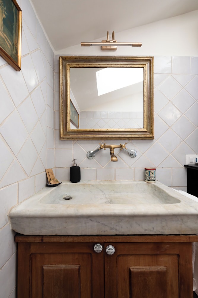 Trastevere Romantic Terraced Apartment
