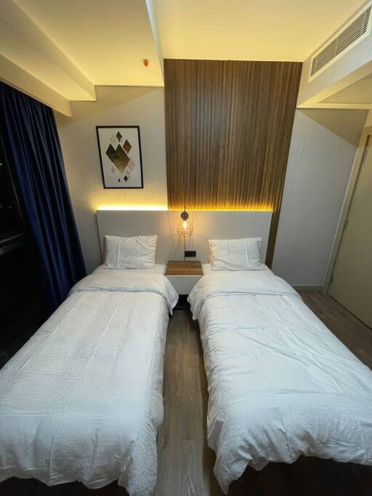 Brand-new 2 1 Apartment-near Mall of Istanbul