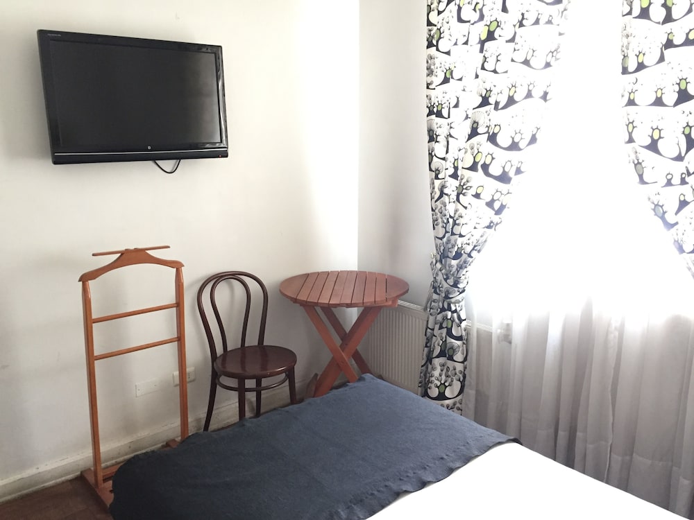 WE Hotel