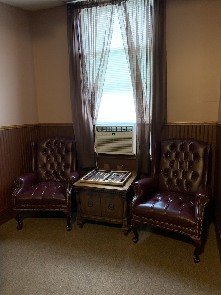 The Hotel Belvidere