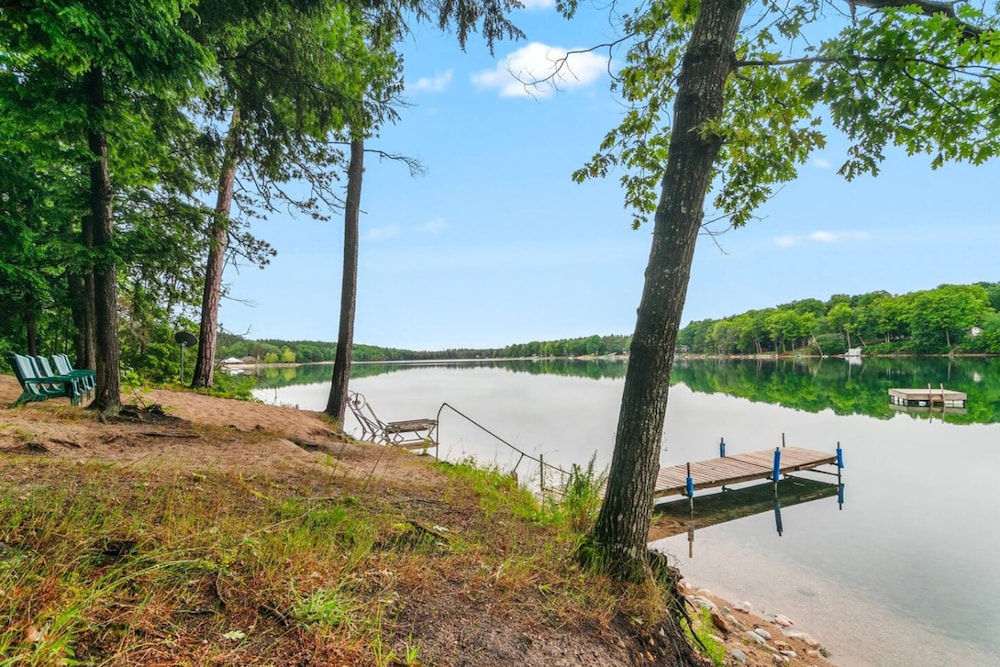 Lakeside Getaway pet Friendly