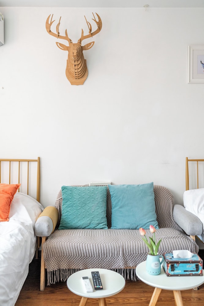Shanghai Hills&XING 302 Homestay