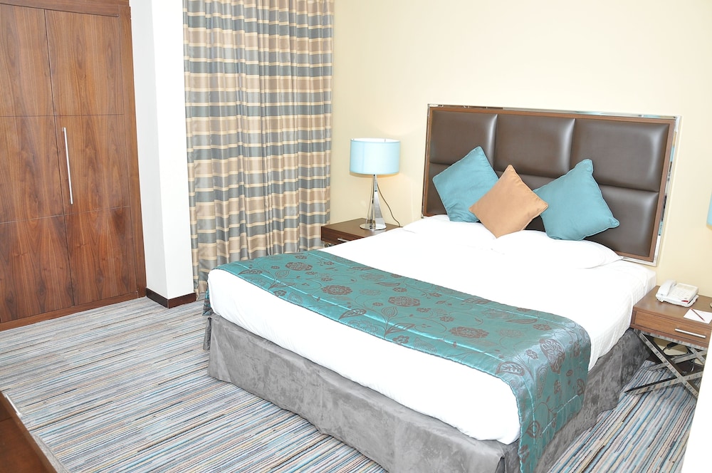 Abu Dhabi Vacations - Phoenix Plaza Hotel Apartments - Property Image 45