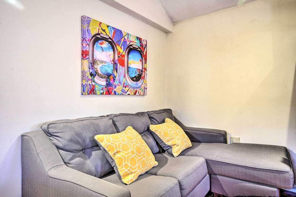 Charming Boston Area Home < 1 Mi to Revere Beach!