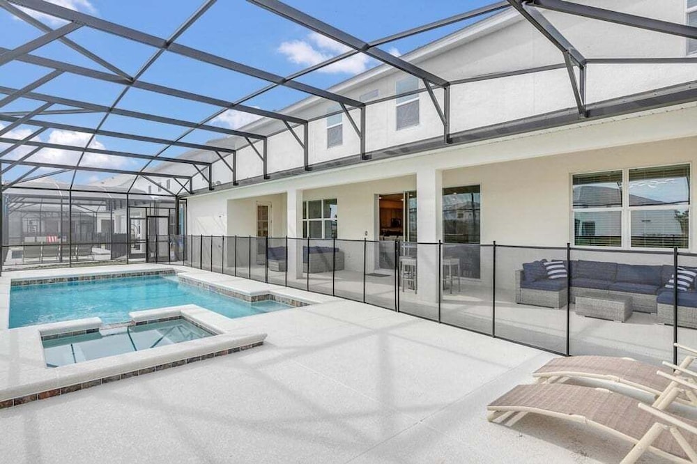 Everyone Can Come So Much Space Pool Home! 15 Bedroom Villa