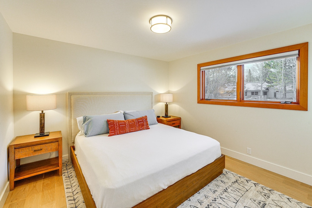 Ketchum Vacations - Bright Ketchum Retreat w/ Views  Private Hot Tub! - Property Image 18