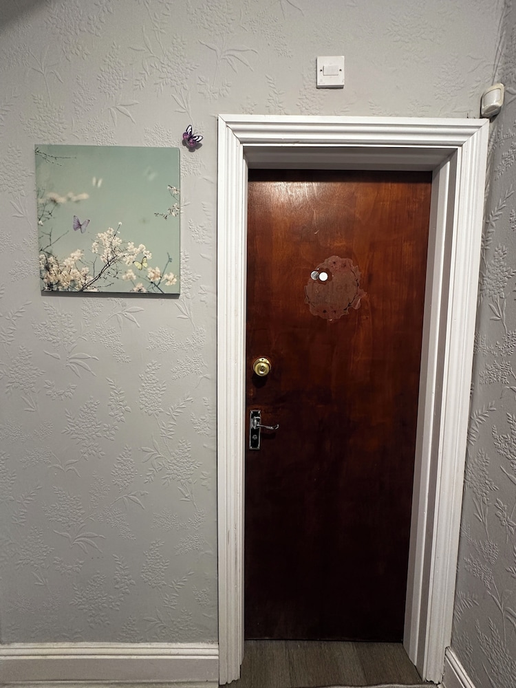 Heathrow roomzzzz B&B