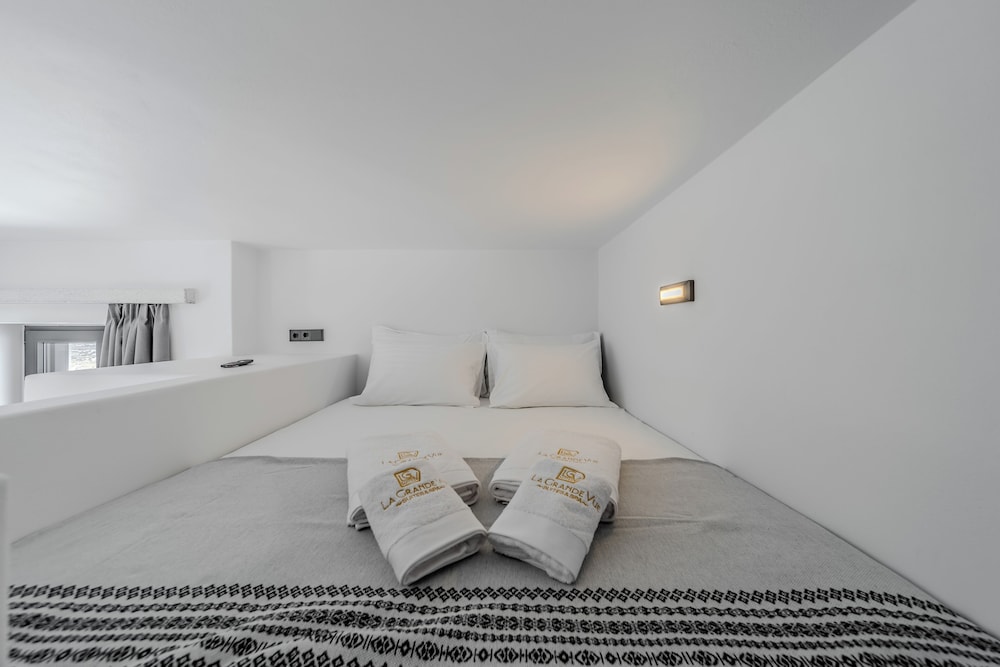 La Grande Vue Private Villas