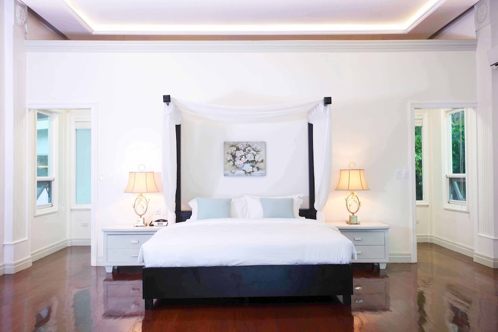Matinloc Island Resort