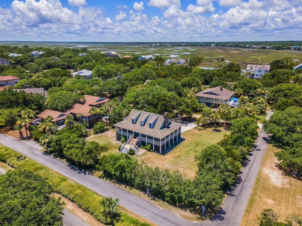 Berry Restful 5 Bedroom Home