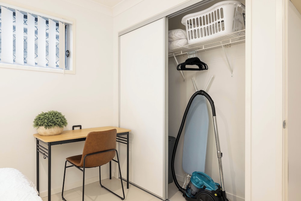 Smart Suites Self Check-in Apartments - 16 Darnley