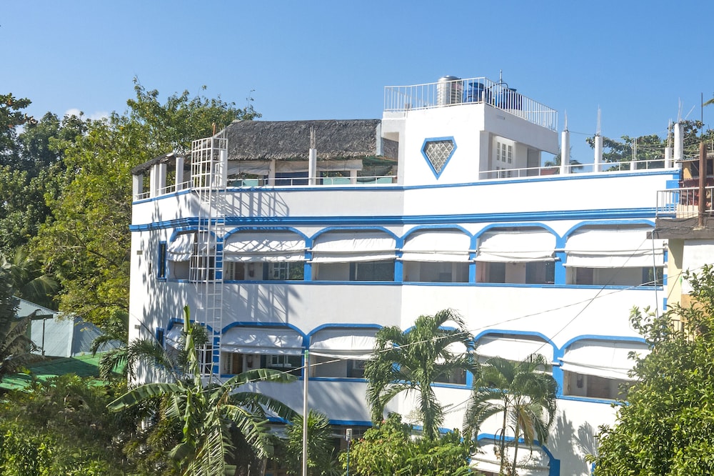 Island Jewel Inn