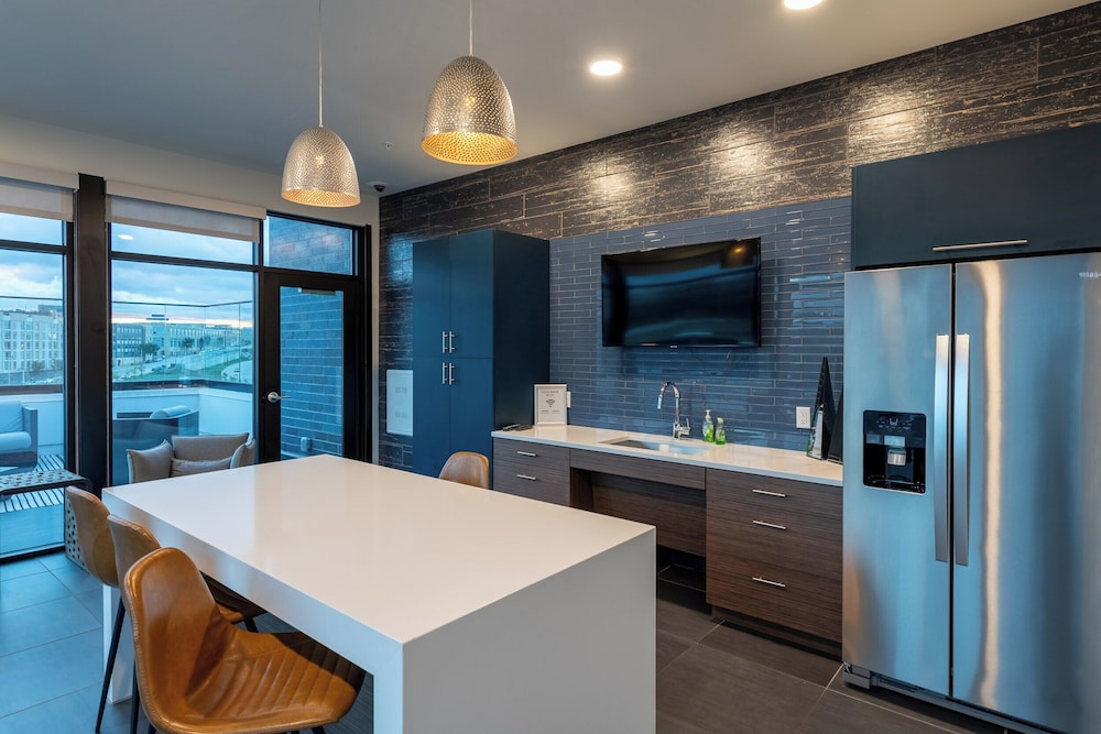 550 W Juneau