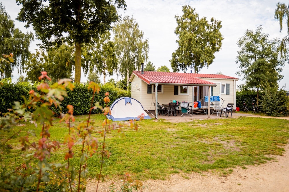 Chalet in Leukermeer by the Waterside
