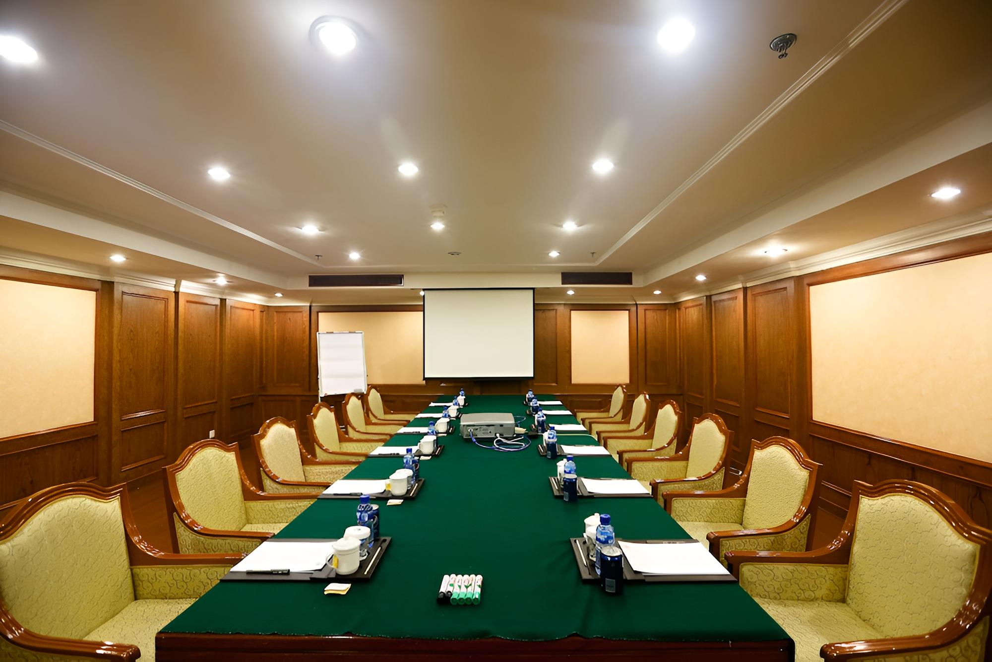 Yantai Golden Gulf Hotel