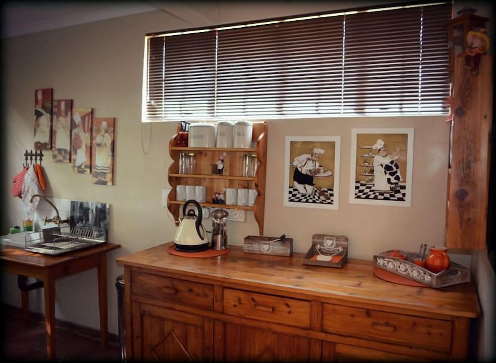 De Stallen Guesthouse