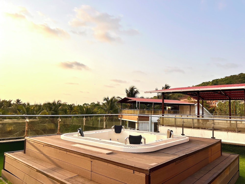 Casa Bliss