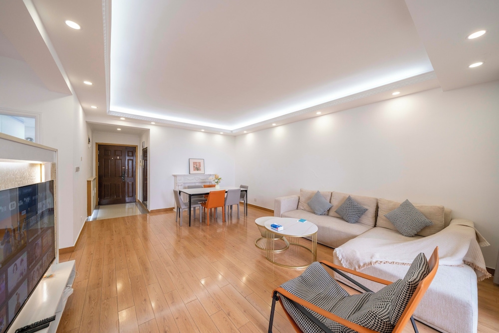 Tyms Gubei Elegant 3BR 2BA APT