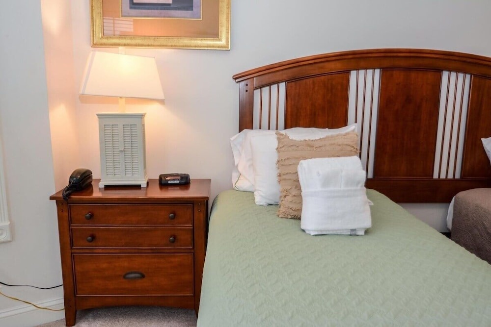 Magnolia Pointe 4820-302 2 Bedroom Condo