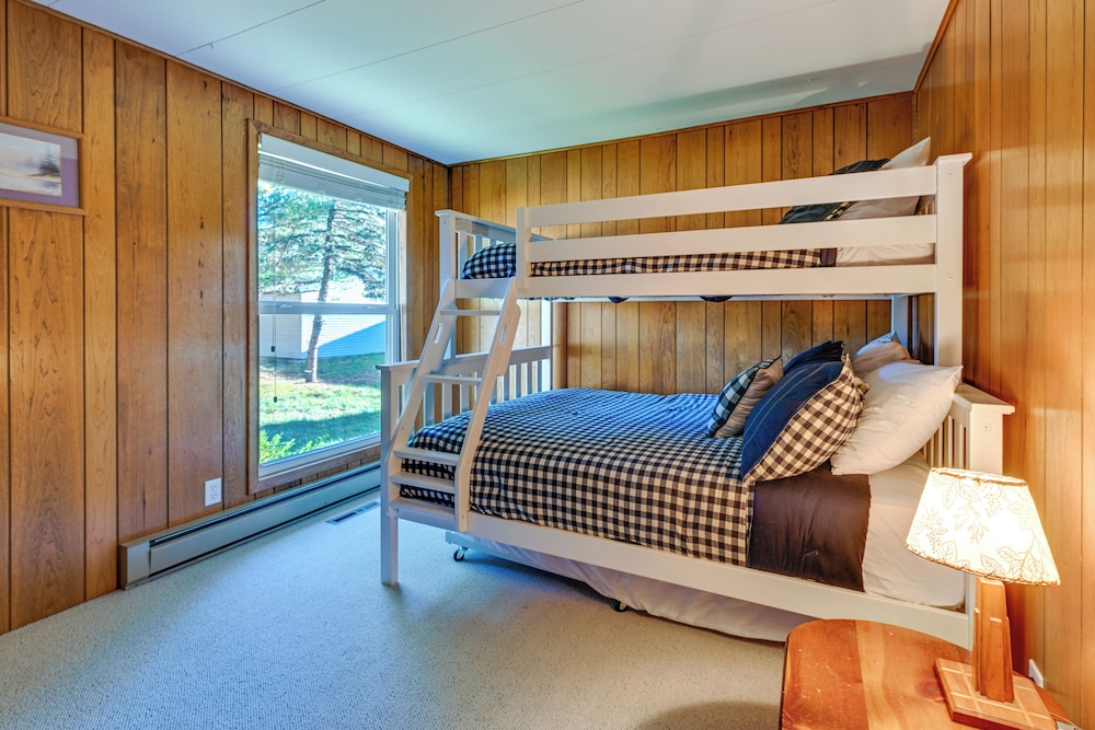 Lakefront Nekoosa Home: Private Beach & Boat Dock! view 2