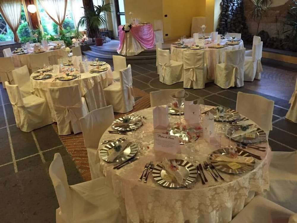 meeting & event spaces