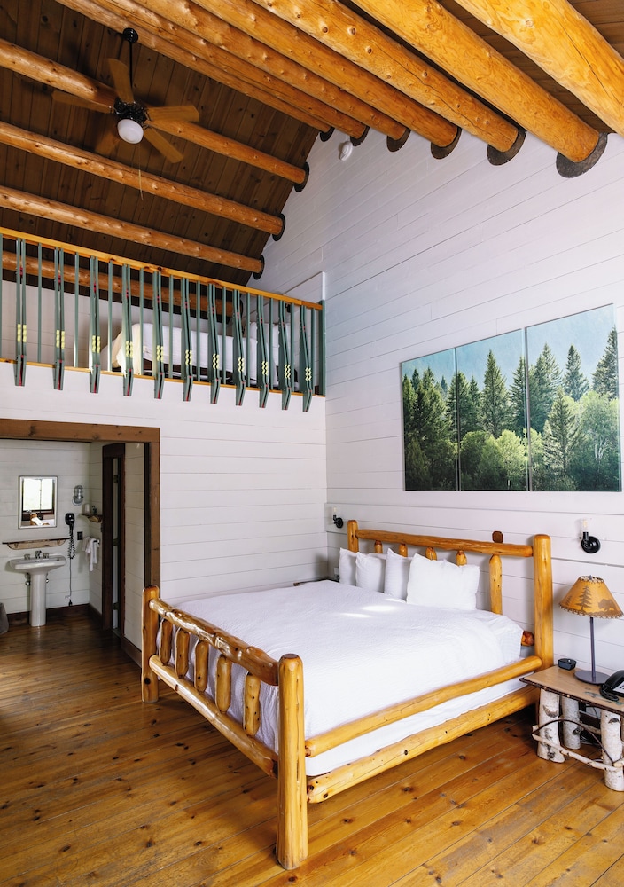 Drummond Island Resort
