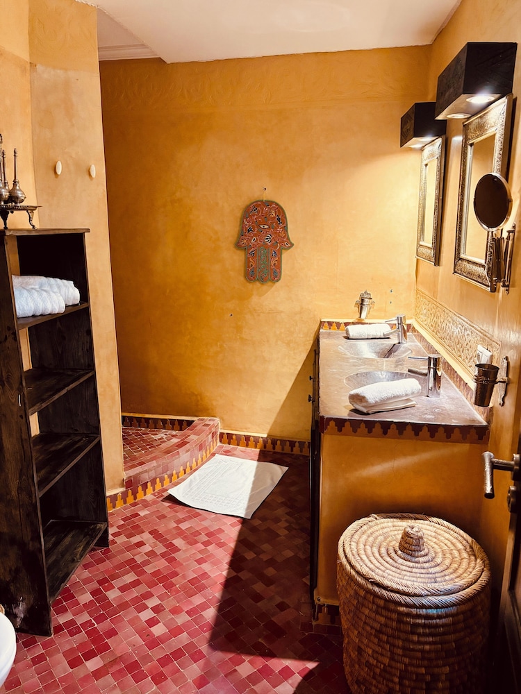 Riad basidi