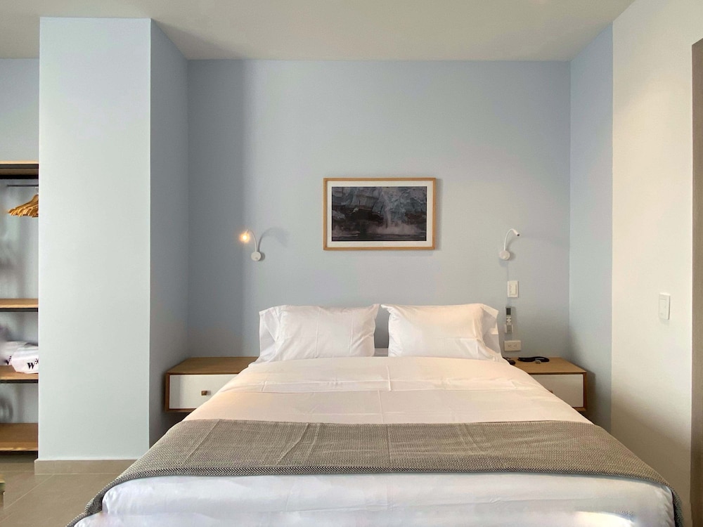 w Exceptional 2BR w Fantastic Terrace in CTG