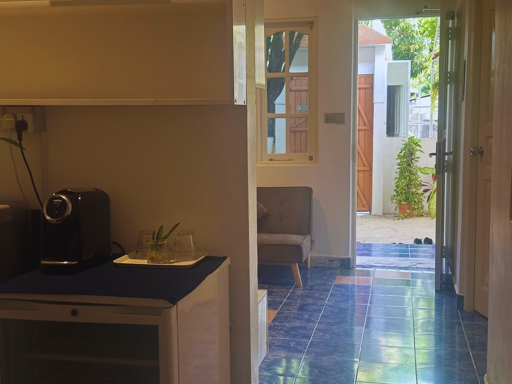 Bahaaru Villa Surf and Stay photo 4