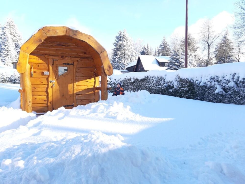 Fingerhut Comfortable Holiday Residence