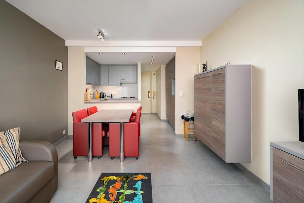 Modern Apartment in Coastal Location