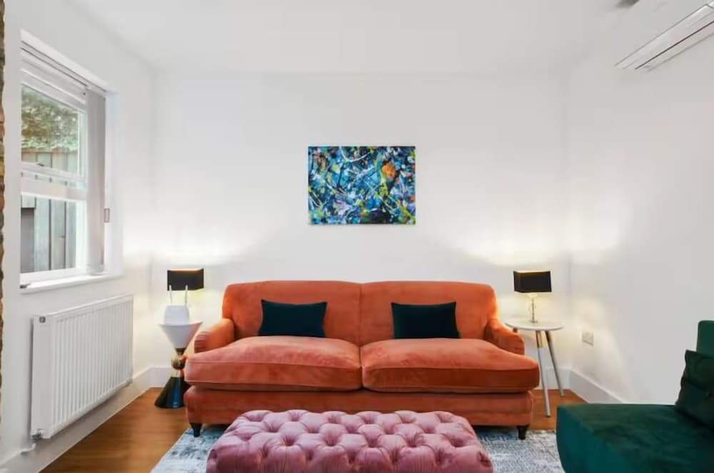 Flat 1 Victoria Grove