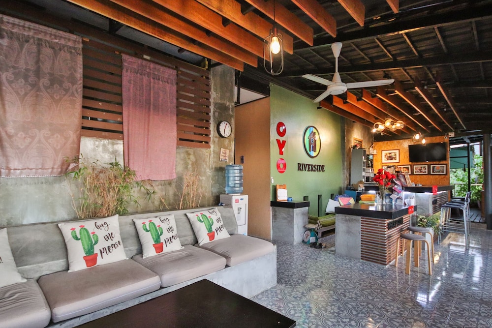 OYO 75304 Riverside Guesthouse