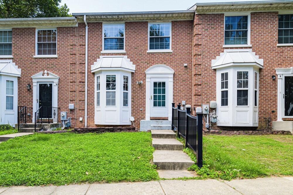 11 Mi to Dtwn Aberdeen: Spacious Townhome!