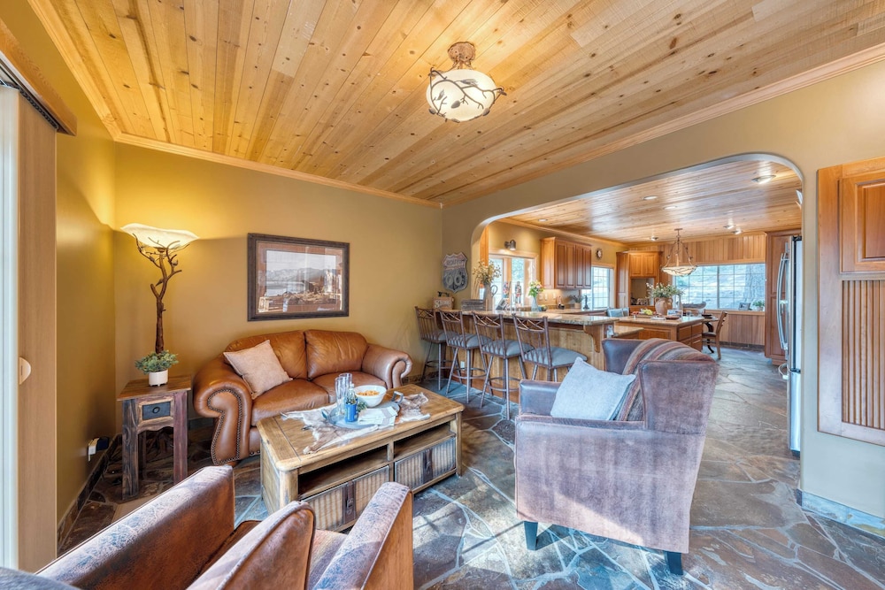 Northstar Haven Cozy-chic Retreat Near Lake Tahoe & Downtown Truckee