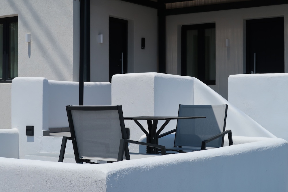 Blé Suites Santorini