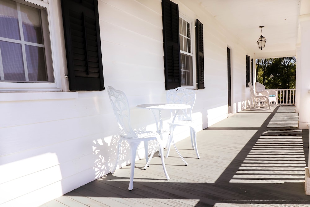 The Hann Homestead Inn