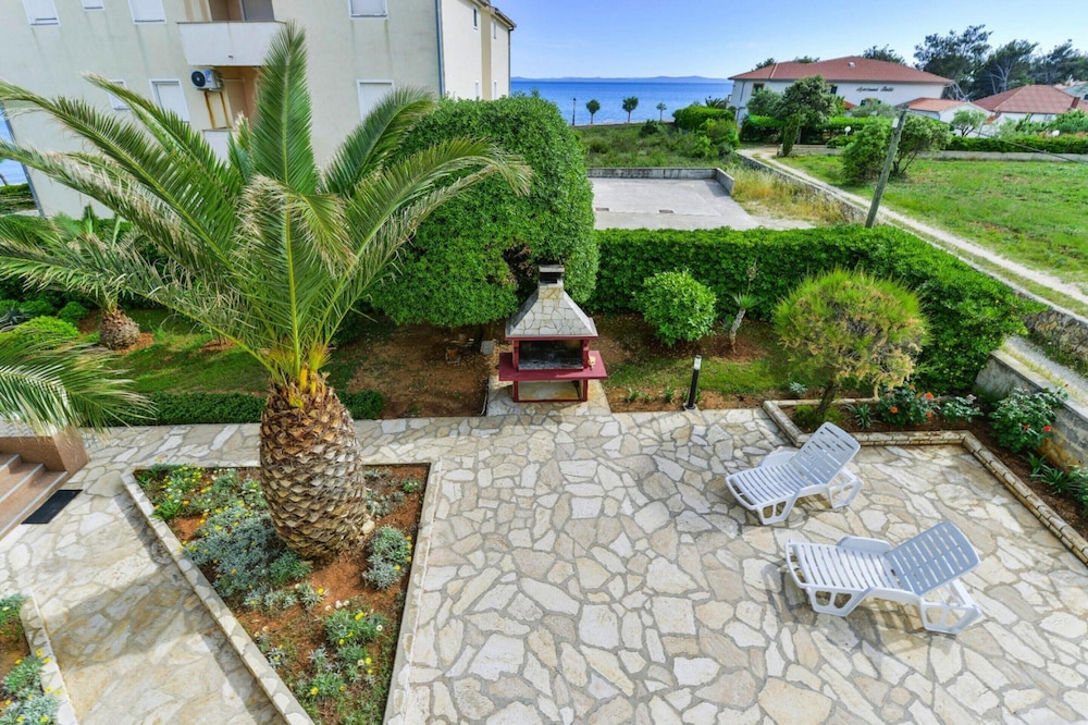 Apartment on Vir Island Near Sandy Beaches
