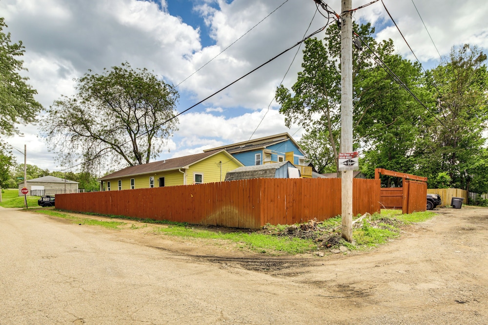 3 Mi to Dtwn: Updated Retreat in Indianapolis!