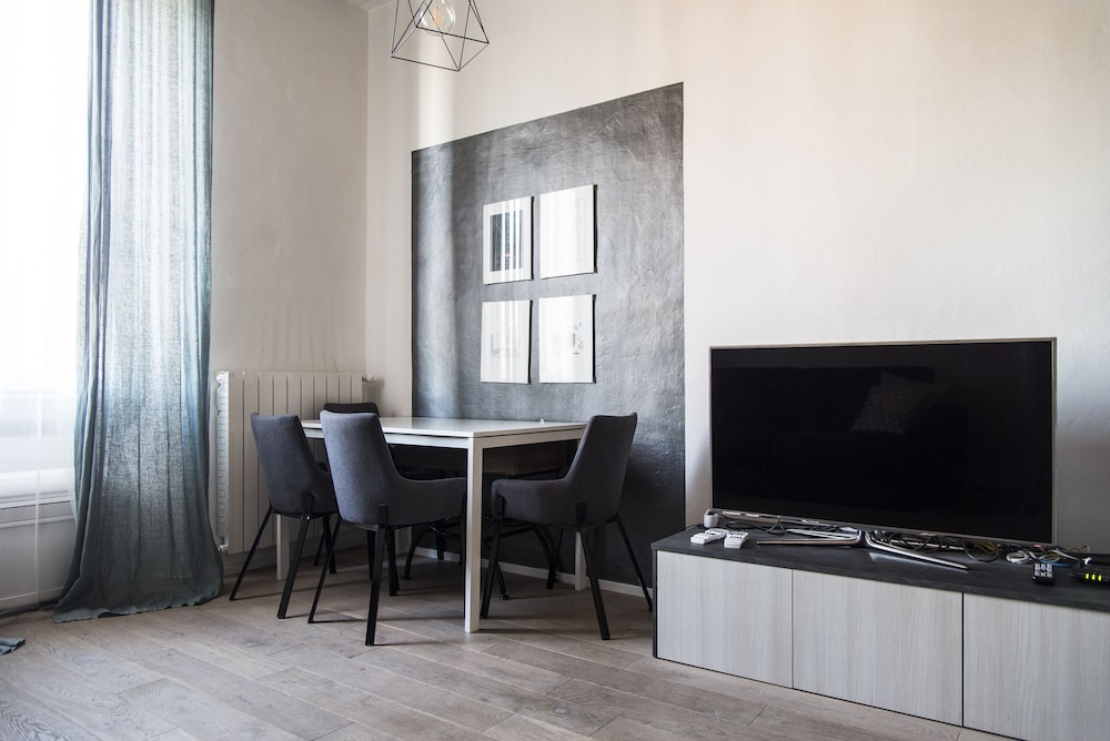 Stylish 1 Bedroom Flat in City Life District